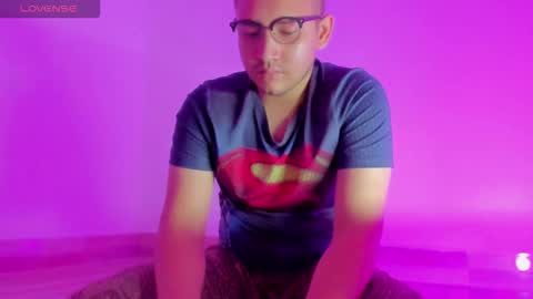 Snapshot of bluehsunny chatting on 15, 10, 2025 alexander online show from 15, 10, 2025