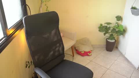 FLORAA online show from 8, 2, 2025