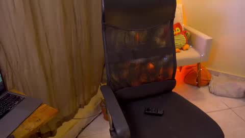 FLORAA online show from 25, 10, 2025