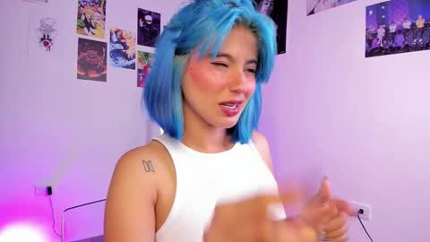 Snapshot of bluestar_taylenn chatting on 8, 11, 2025 Taylenna online show from 8, 11, 2025