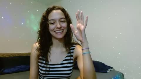 Snapshot of bluevixen7 chatting on 22, 12, 2024 bluevixen7 online show from 22, 12, 2024