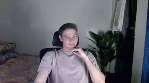 Snapshot of blueyedboyinasia chatting on 26, 7, 2026 blueeyedboyisasia online show from 26, 7, 2026