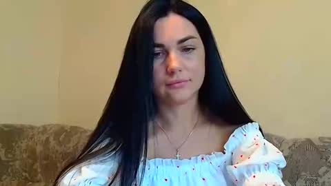 Kelly online show from 8, 6, 2026