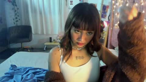 Snapshot of blumasweet chatting on 6, 1, 2025 Bluma Sweet online show from 6, 1, 2025