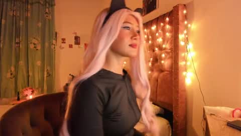 Snapshot of blumasweet chatting on 16, 2, 2025 Bluma Sweet online show from 16, 2, 2025