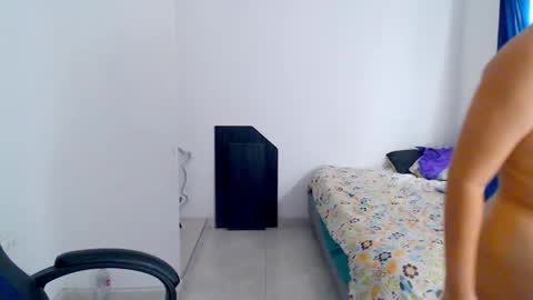 Snapshot of blumbum chatting on 20, 11, 2025 Hey guysI am BrendaWelcome my room online show from 20, 11, 2025