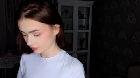 Snapshot of bluuemarine chatting on 7, 5, 2026 Mary online show from 7, 5, 2026