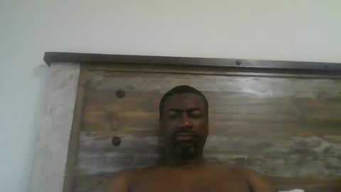 bluuthunder1914 online show from 15, 1, 2025