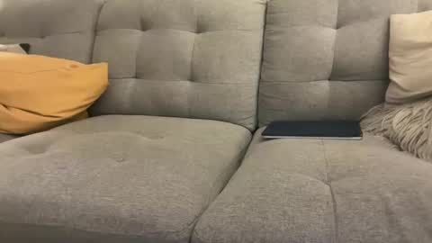 bmclovin_7 online show from 16, 1, 2025