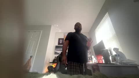 Snapshot of bobbyjones88034 chatting on 15, 5, 2026 Luv bug online show from 15, 5, 2026