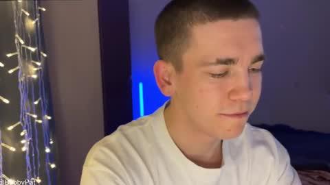 Snapshot of bobbypatterson_ chatting on 1, 2, 2025 BobbyPattersonPVT-OFFER online show from 1, 2, 2025