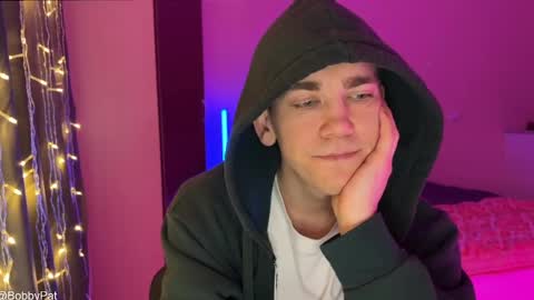 Snapshot of bobbypatterson_ chatting on 2, 2, 2025 BobbyPattersonPVT-OFFER online show from 2, 2, 2025
