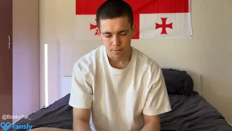 Snapshot of bobbypatterson_ chatting on 4, 3, 2025 BobbyPattersonPVT-OFFER online show from 4, 3, 2025