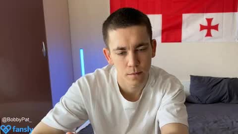 Snapshot of bobbypatterson_ chatting on 5, 3, 2025 BobbyPattersonPVT-OFFER online show from 5, 3, 2025