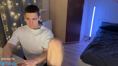 Snapshot of bobbypatterson_ chatting on 9, 3, 2025 BobbyPattersonPVT-OFFER online show from 9, 3, 2025