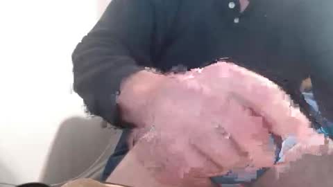 Snapshot of bolbil1 chatting on 28, 10, 2025 bolbil1 online show from 28, 10, 2025