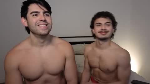 Snapshot of bonebrosxxx chatting on 15, 5, 2026 bonebrosxxx online show from 15, 5, 2026
