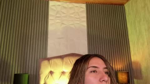 Snapshot of bonnali_lune chatting on 20, 4, 2026 bonnali_lune online show from 20, 4, 2026