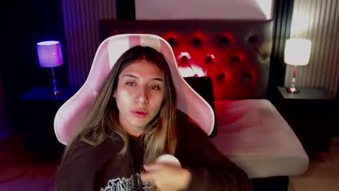 Snapshot of bonnali_lune chatting on 31, 5, 2026 bonnali_lune online show from 31, 5, 2026