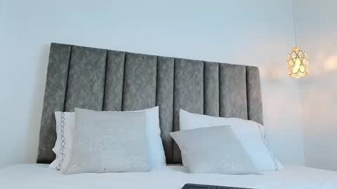 Bonnie online show from 8, 10, 2025