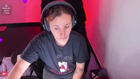 Bonnie Help me reach 500 likes online show from 4, 2, 2026