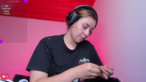 Bonnie Help me reach 500 likes online show from 9, 2, 2026