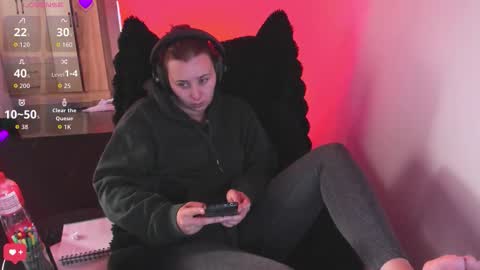 Bonnie Help me reach 500 likes online show from 2, 3, 2026