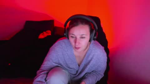 Bonnie Help me reach 500 likes online show from 17, 4, 2026