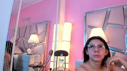 Snapshot of bonniepark_ chatting on 27, 1, 2025 Bonnie online show from 27, 1, 2025