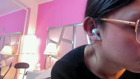 Snapshot of bonniepark_ chatting on 7, 3, 2025 Bonnie online show from 7, 3, 2025