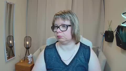 bonnnyboobsy online show from 16, 5, 2026