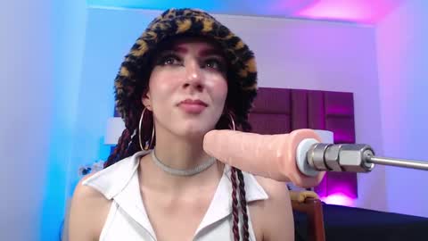  bonnybonnet  online show from 28, 2, 2025
