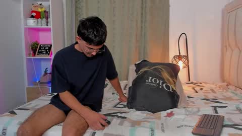 Snapshot of boy_jerry chatting on 2, 2, 2026 boy_jerry online show from 2, 2, 2026