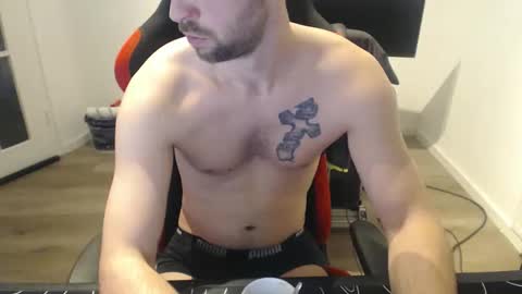 Snapshot of boy_t0y89 chatting on 14, 1, 2026 boy_t0y89 online show from 14, 1, 2026