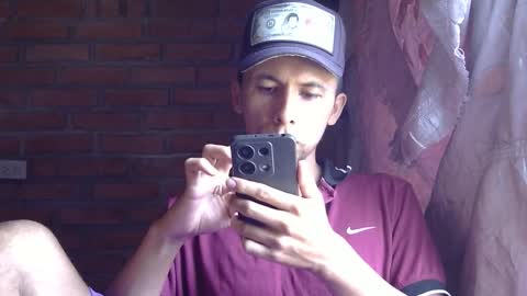 Snapshot of boycumlatino21 chatting on 18, 1, 2026 Boy online show from 18, 1, 2026