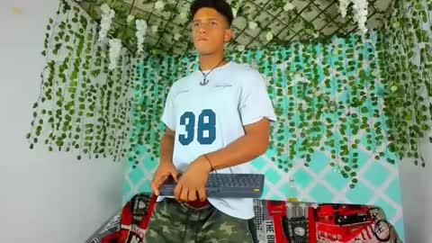 Snapshot of boys4hot_777 chatting on 11, 3, 2025 boys4hot_777 online show from 11, 3, 2025