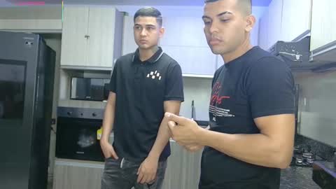 Snapshot of boysgang_sex chatting on 17, 12, 2025 Angelo Mark Fernando Taylor online show from 17, 12, 2025