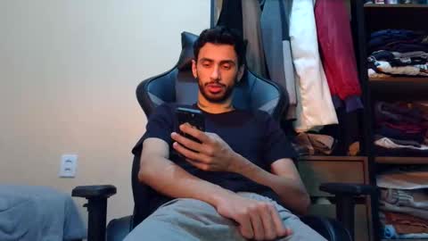 boyzinm2 online show from 3, 6, 2026