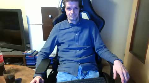 Snapshot of bponie1 chatting on 10, 1, 2025 bponie1 online show from 10, 1, 2025