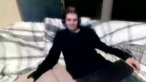 Snapshot of bponie1 chatting on 18, 10, 2025 bponie1 online show from 18, 10, 2025