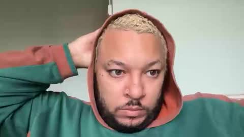 Snapshot of brad_368 chatting on 14, 12, 2025 Brad online show from 14, 12, 2025