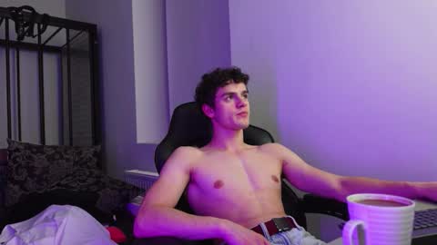 Snapshot of brad_holloway chatting on 13, 11, 2025 BRAD HOLLOWAY online show from 13, 11, 2025