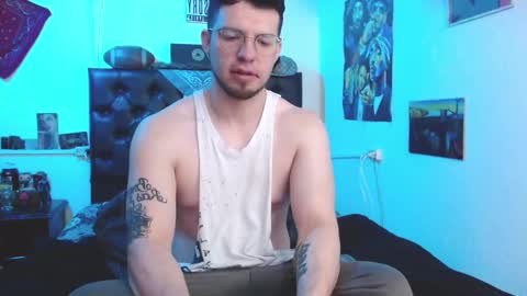 brad hot boy online show from 16, 12, 2024
