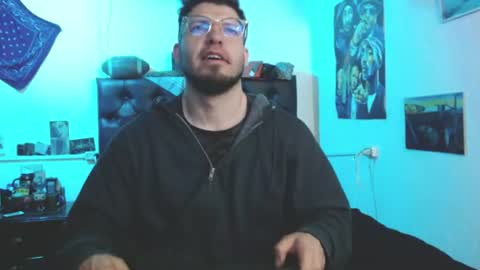 brad hot boy online show from 27, 6, 2026