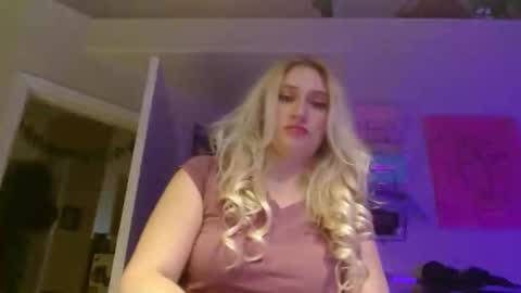 Snapshot of braindeadbetty chatting on 4, 6, 2026 i am a naughty jedi knight online show from 4, 6, 2026