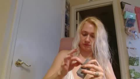 Snapshot of braindeadbetty chatting on 27, 7, 2026 i am a naughty jedi knight online show from 27, 7, 2026