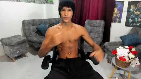 Snapshot of brandonstonexl chatting on 10, 3, 2025 Brandon Stone online show from 10, 3, 2025