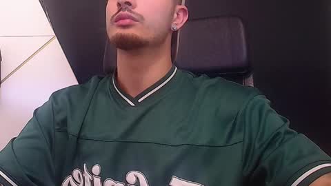 Snapshot of brandontatex chatting on 19, 6, 2026 BrandonTateX online show from 19, 6, 2026