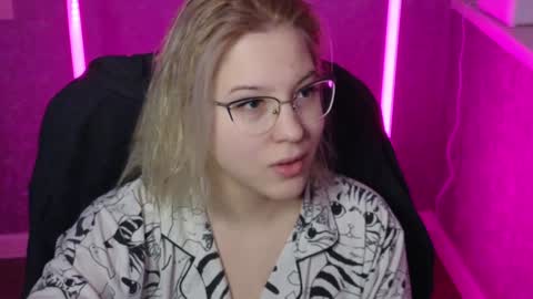 Snapshot of brandy__stars chatting on 22, 1, 2025 Belle online show from 22, 1, 2025