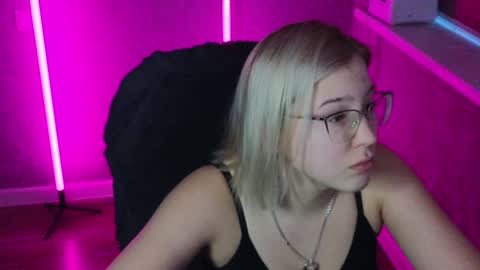 Snapshot of brandy__stars chatting on 1, 2, 2025 Belle online show from 1, 2, 2025